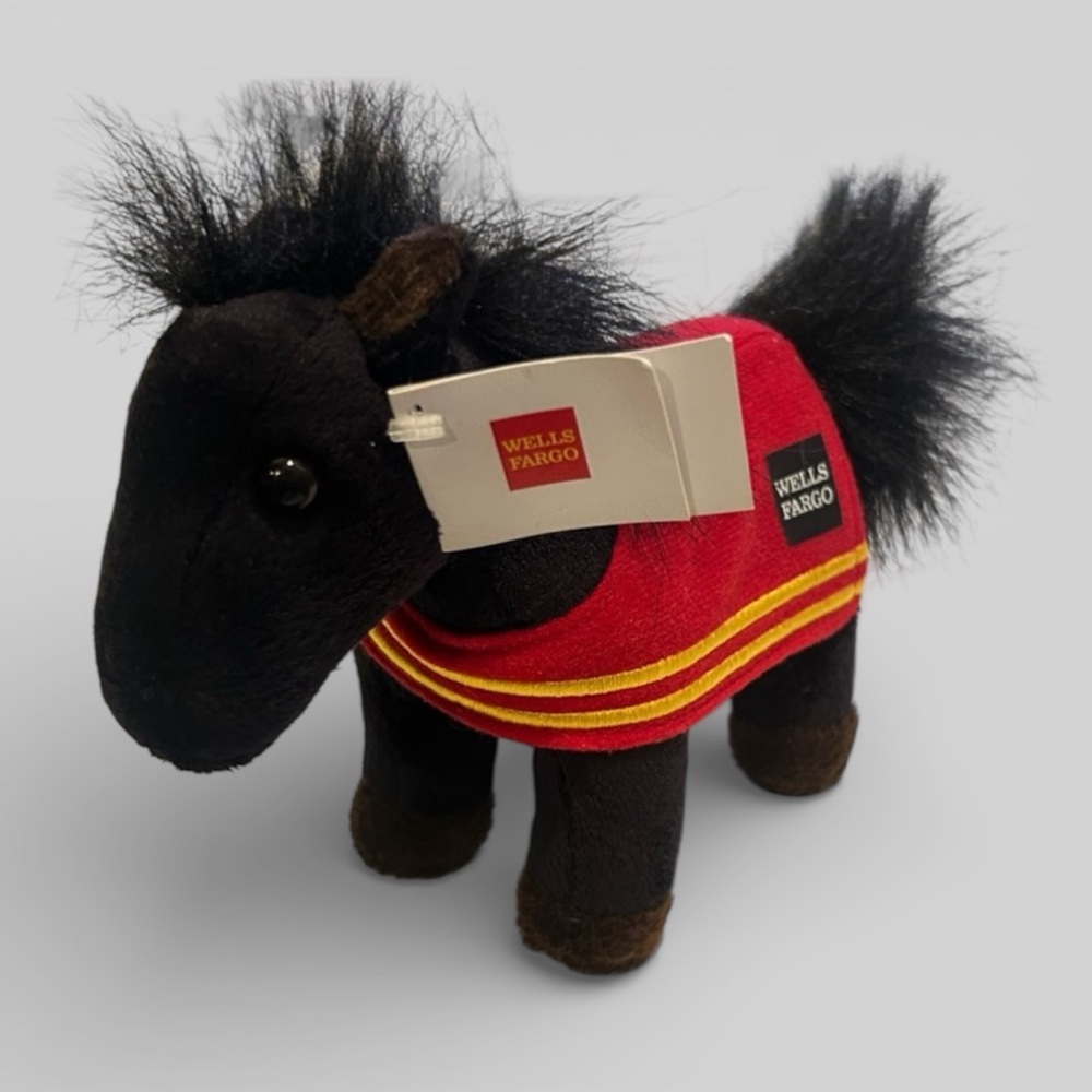 Wells Fargo Legendary Pony Mike from Des Moines blanket 6 inch plush deadstock